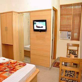 TG Rooms Sadar Thana Road, New Delhi 3